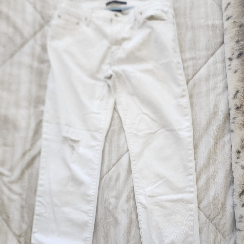 Levi's white boyfriend jeans